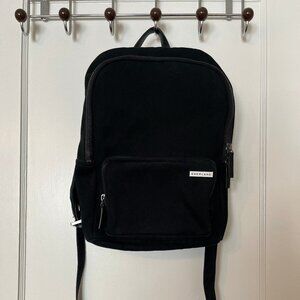 Everlane the Modern Zip Backpack Mini, in Black